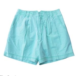 Vintage high waisted pleated shorts